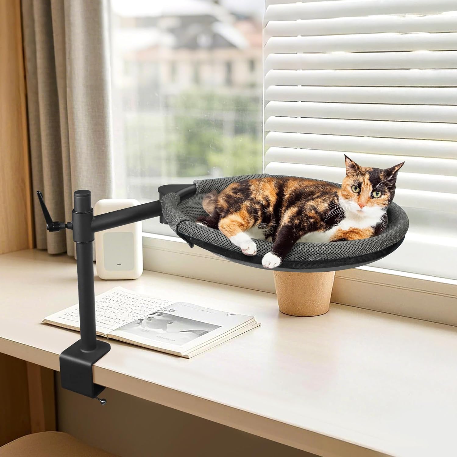 Pat suspendat pentru pisici NextWave®, hamac de birou cu prindere metalica fara gaurire, rotatie dubla la 360°, inaltime – imaginea 6