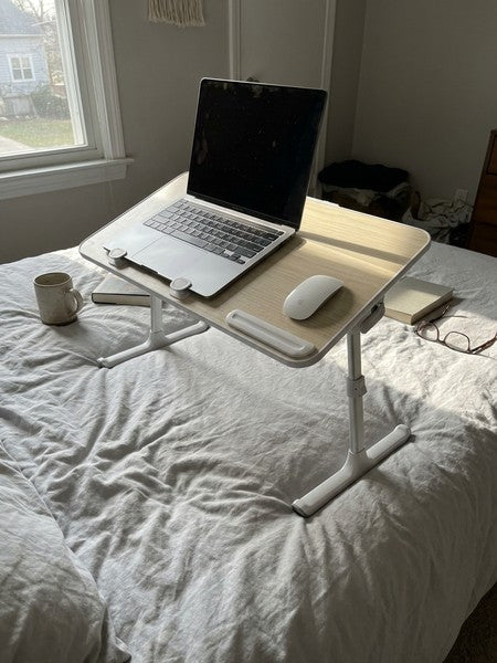 Masa pliabila pentru Laptop NextWave®️, pentru birou, pat sau canapea, 5 niveluri de inaltime si 4 unghiuri d — testimonial 1