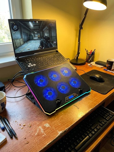 Stand De Racire pentru Laptop BeGenius® cu Suport pentru Telefon, 6 Ventilatoare ultra Silentioase, Cooler La — testimonial 2
