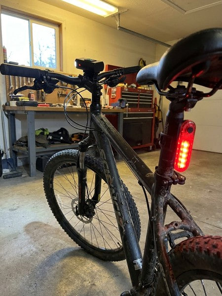 Set Lumini Bicicleta, Trotineta Fata Spate BeGenius®, Far si Stop Reincarcabil USB, Far 1000 lumeni cu 6 Modu — testimonial 2
