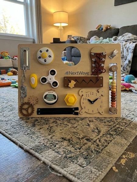 Placa senzoriala NextWave®, tabla de activitati Montessori din lemn cu 14 activitati educationale pentru inva — testimonial 2