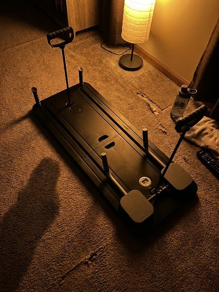 Aparat Pilates Reformer pliabil NextWave® – echipament de antrenament pentru acasa, ideal pentru incepatori s — testimonial 4