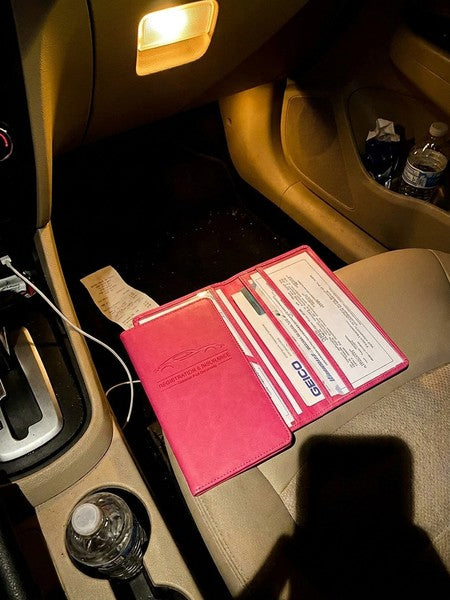 Organizator documente auto NextWave®️, port-document pentru inmatriculare si asigurare, mapa pliabila cu buzu — testimonial 4